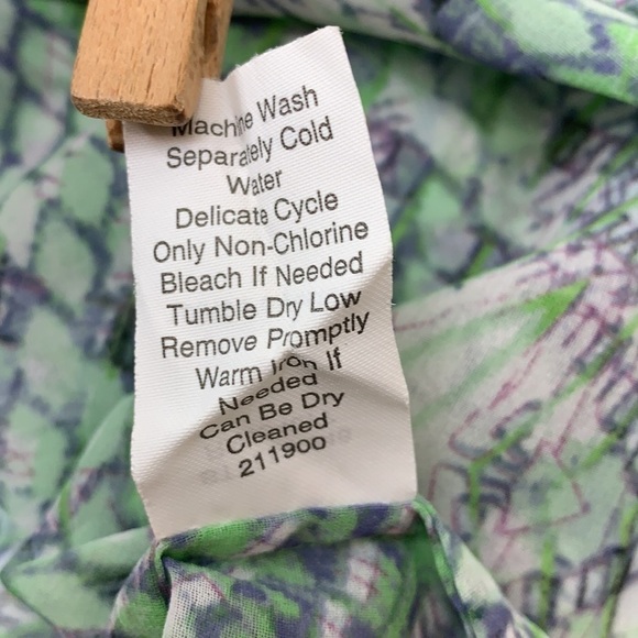 CAbi Darby green snake print top EUC S - Picture 10 of 11